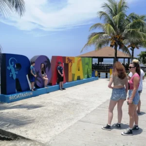 I love Roatan sign